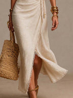 Carine | Robe Midi en Lin Naturel avec Décolleté Croisé et Dentelle