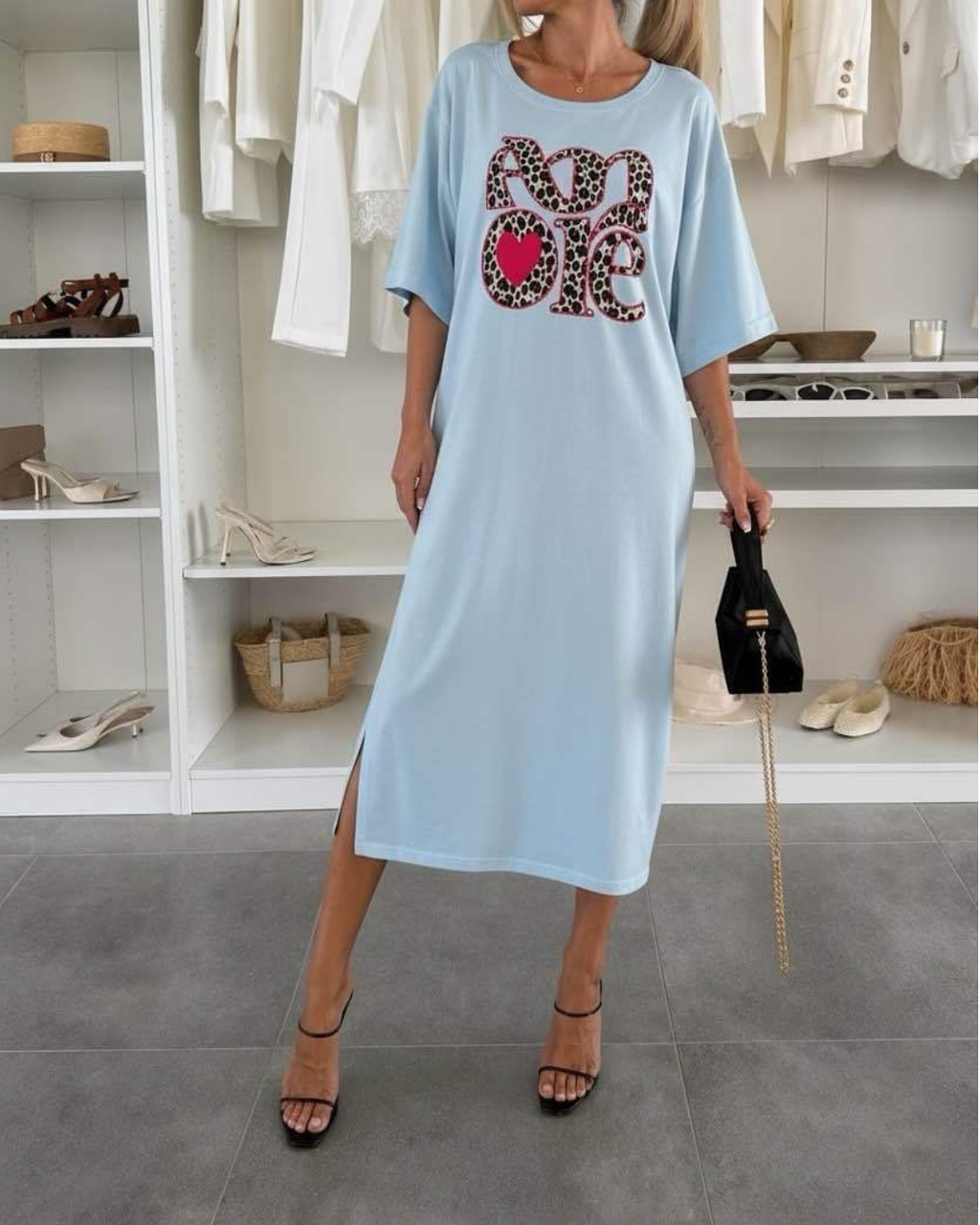 Amore T-shirt Dress