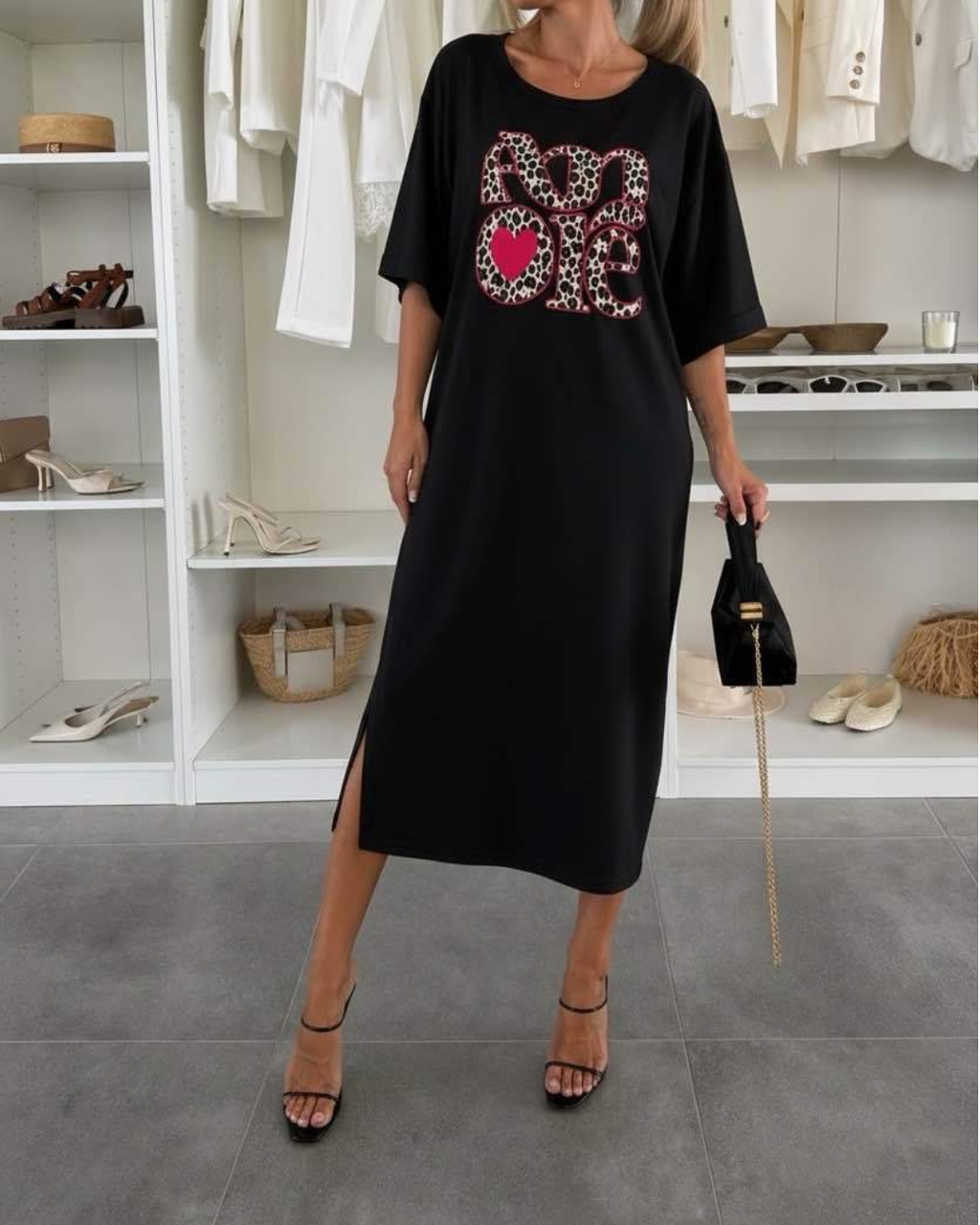 Amore T-shirt Dress
