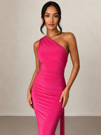 Robe longue élégante à une bretelle