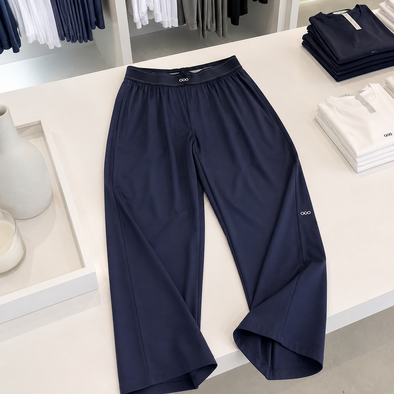 Atmungsaktive weite Hose mit geradem Bein