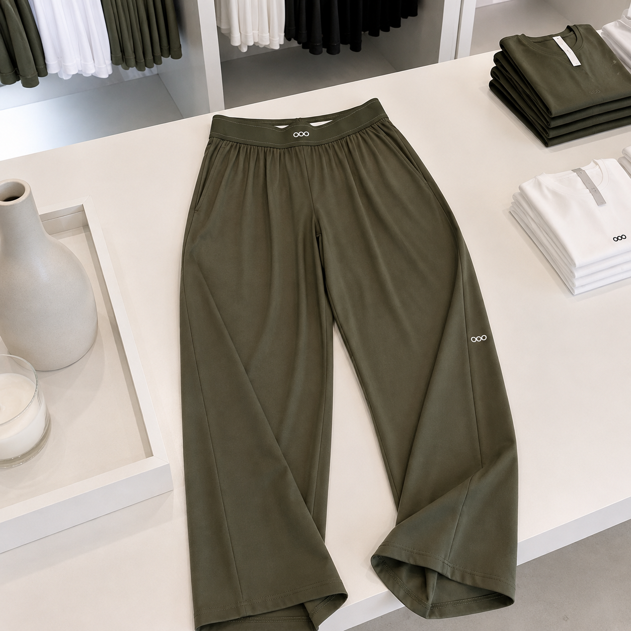 Atmungsaktive weite Hose mit geradem Bein